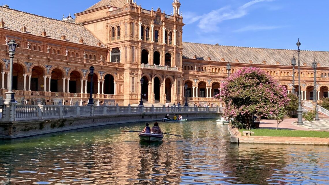 Pourquoi Séville est-elle la destination incontournable pour les amoureux de l’Andalousie ?